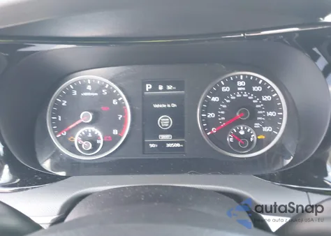 2024 Kia K5 Lxs z USA, uszkodzony, nr VIN 5XXG14J22RG237572